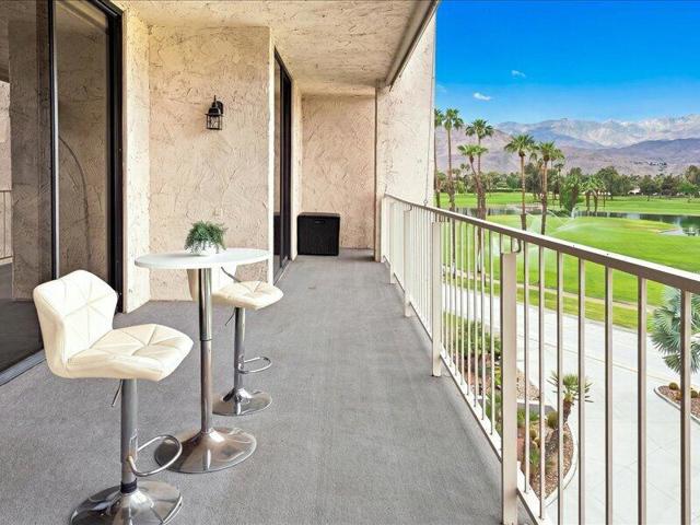 910 Island Drive #406, Rancho Mirage, CA 92270