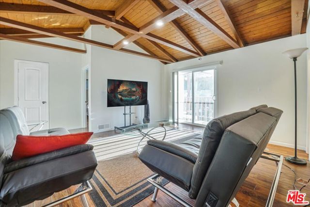 2070 Lilac Lane photo 18