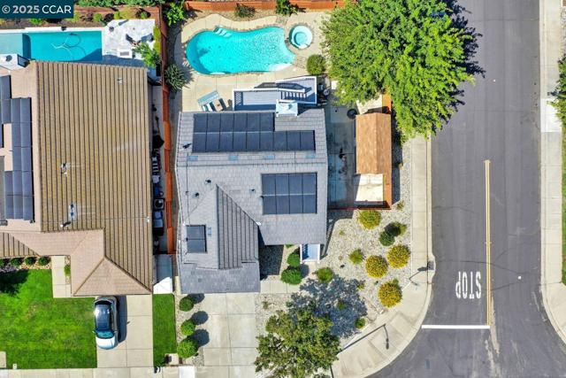 3899 Creekside Way, Oakley CA: https://media.crmls.org/mediaz/c7a38c50-2e88-4011-bae4-a412e71a9837.jpg