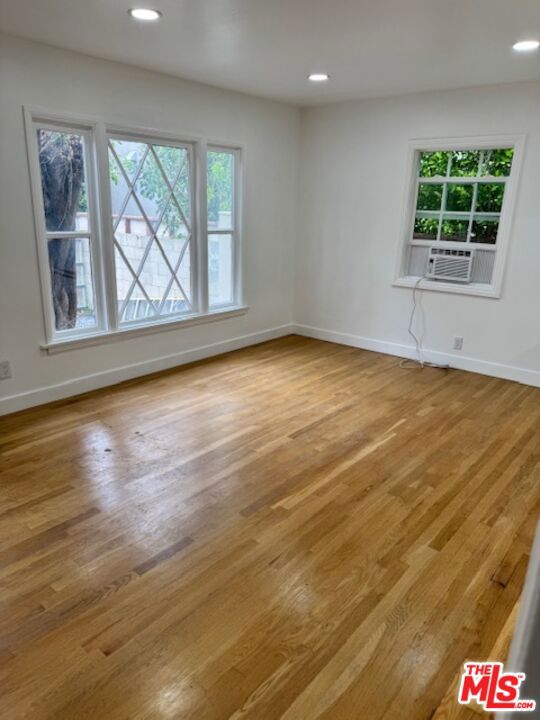 8732 Dorrington Avenue, West Hollywood CA: https://media.crmls.org/mediaz/c7a3f69a-2e55-4fb6-be5c-e2cec6e20e75.jpg