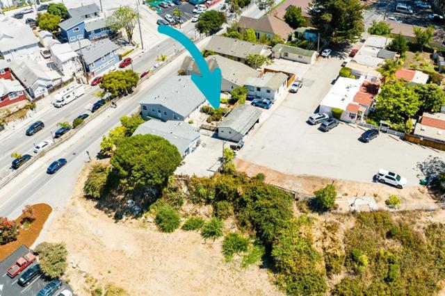 108 W Cliff Drive, Santa Cruz CA: https://media.crmls.org/mediaz/c7a4158d-7680-4c07-a000-45f4a89a819f.jpg