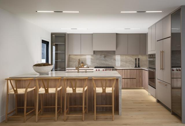 Detail Gallery Image 3 of 58 For 3231 Hawk St, San Diego,  CA 92103 - 4 Beds | 3/1 Baths