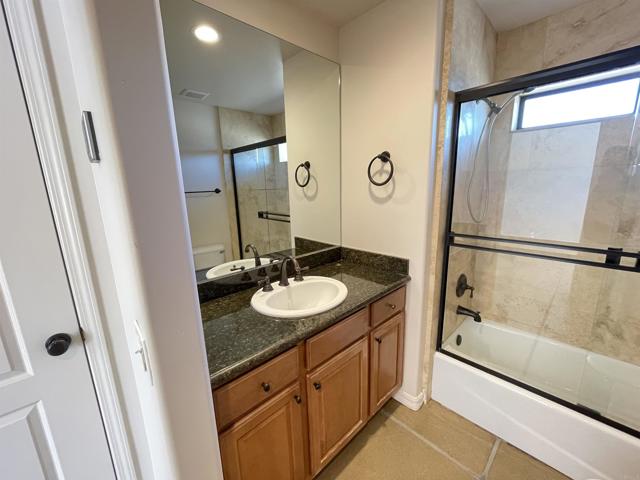 12465 Hillpoint Court, Valley Center CA: https://media.crmls.org/mediaz/c7a43d06-5fc9-490b-afdc-24fea92349d4.jpg