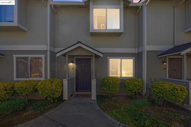 21564 Meekland ave, Hayward CA: https://media.crmls.org/mediaz/c7a453aa-09fa-488c-a6b3-1451128a7c6e.jpg