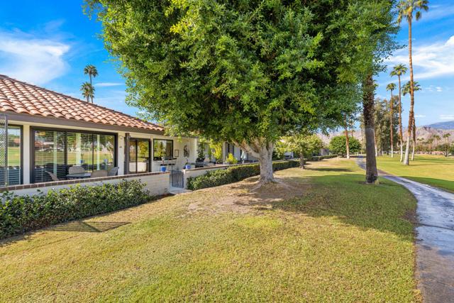 44 San Sebastian Drive, Rancho Mirage CA: https://media.crmls.org/mediaz/c7a45485-c500-4d3e-8375-e8f873a728c2.jpg
