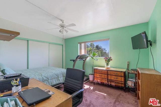 2160 Lake Shore Avenue, Los Angeles CA: https://media.crmls.org/mediaz/c7a4ac3d-8fd7-4883-a31a-23134f97be86.jpg