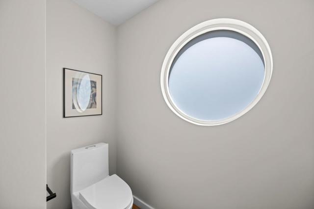 3554 Oak Knoll Drive, Redwood City CA: https://media.crmls.org/mediaz/c7a4b44f-766f-4b46-b72f-43a2fd1d5bce.jpg