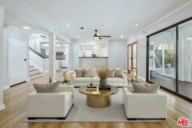 5527 Columbus Avenue, Sherman Oaks CA: https://media.crmls.org/mediaz/c7a79c1c-c1df-4fb3-83f9-9b4ea4d0add9.jpg