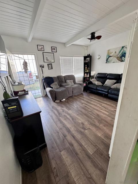 8125 8127 Helm Street, San Diego CA: https://media.crmls.org/mediaz/c7a7e8ba-16f4-4870-8ac4-744e935fd76e.jpg