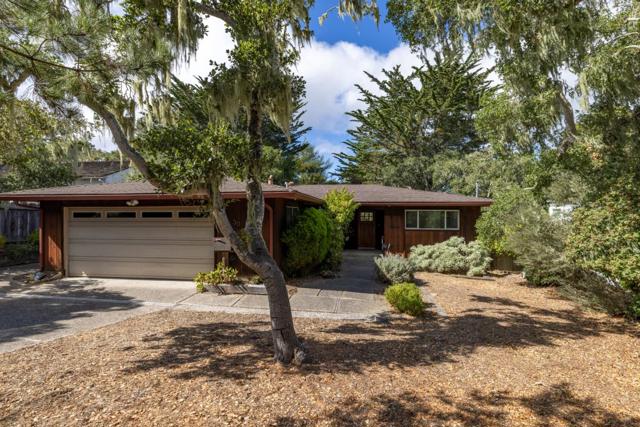 30 Via Encanto, Monterey CA: https://media.crmls.org/mediaz/c7a8d616-ce5a-4110-84d2-4b8af8683c1c.jpg
