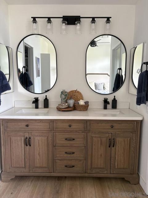 3514 Somerset Way, Carlsbad CA: https://media.crmls.org/mediaz/c7a8ed8a-0451-48d4-bb29-f6db3e28e02f.jpg