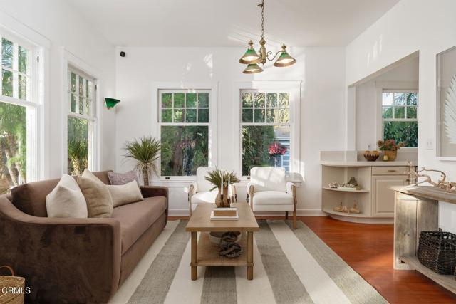 Detail Gallery Image 3 of 75 For 10047 Blackburn Rd, Ventura,  CA 93004 - 4 Beds | 4 Baths