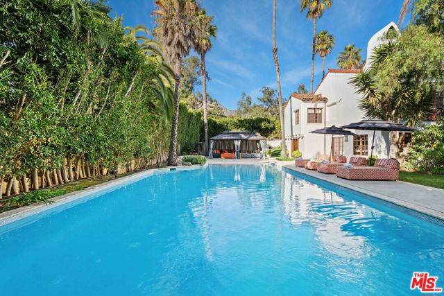 2347 E Valley Road, Santa Barbara CA: https://media.crmls.org/mediaz/c7a95792-8360-4a03-8380-5ead3b6a4f56.jpg