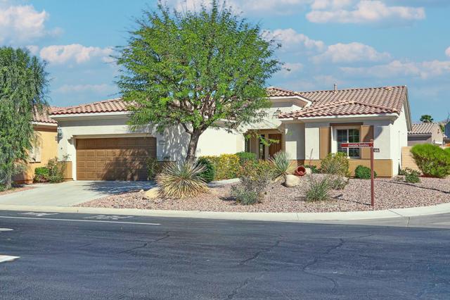 81876 Avenida Sombra, Indio CA: https://media.crmls.org/mediaz/c7a98726-a218-46a2-bd5f-aefe864147ed.jpg