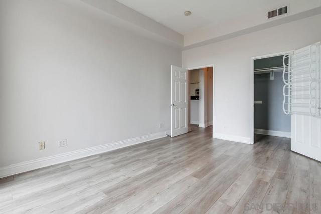12376 Carmel Country Rd, San Diego CA: https://media.crmls.org/mediaz/c7a9d73e-4d10-42f4-b80a-de097fb2419f.jpg