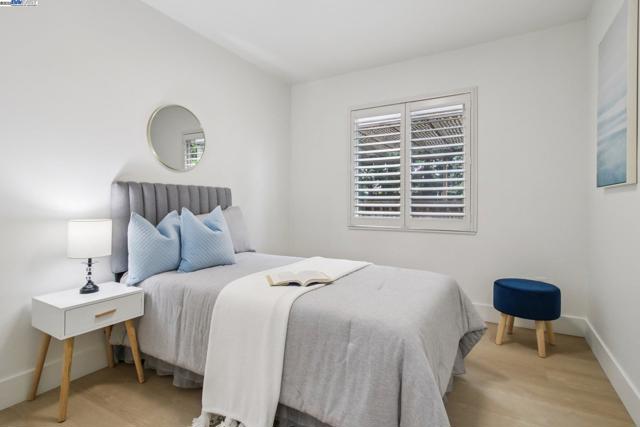 16045 Via Cordoba, San Lorenzo CA: https://media.crmls.org/mediaz/c7aa6c74-444d-4a31-8ed6-d30533853f93.jpg