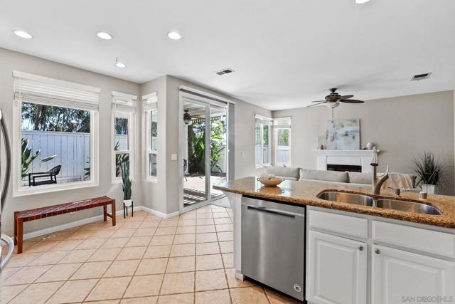 1187 Avenida Azul, San Marcos CA: https://media.crmls.org/mediaz/c7aadb33-0c0d-476a-abf5-e4dd895d0af0.jpg