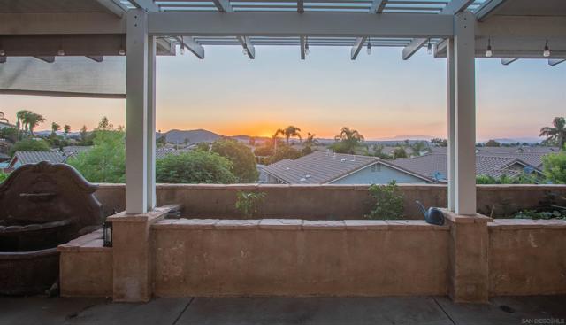 28371 Evening Star Dr, Menifee CA: https://media.crmls.org/mediaz/c7aaf015-524b-4fde-827c-188bba29076e.jpg
