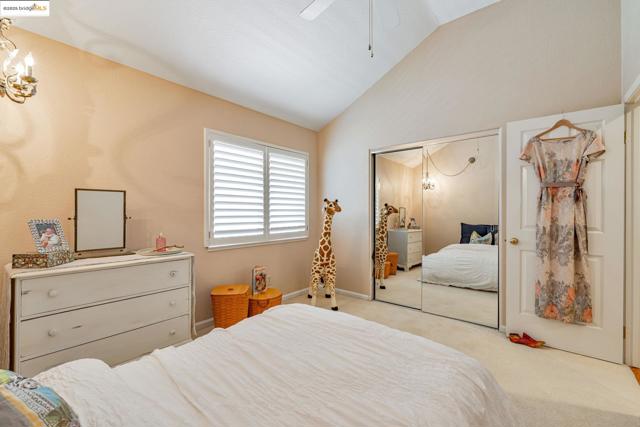 4452 Pronghorn Ct, Antioch CA: https://media.crmls.org/mediaz/c7ab1313-e3ca-4b83-b02e-dd4e3191e8b1.jpg