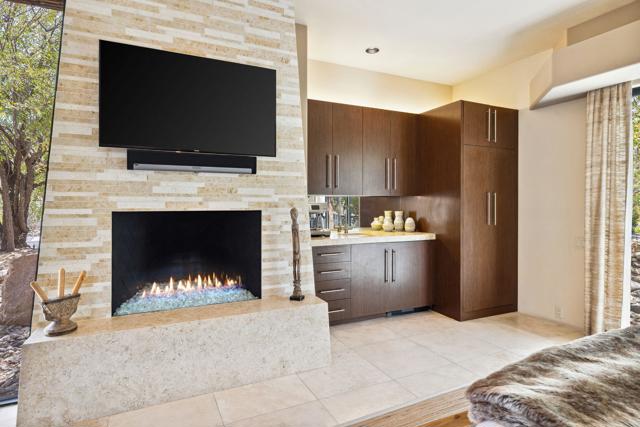 50741 Desert Arroyo Trail, Indian Wells CA: https://media.crmls.org/mediaz/c7abd4b1-1529-43b9-97a9-71b7b3a364e7.jpg