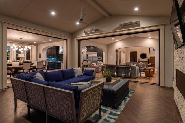 Detail Gallery Image 5 of 35 For 14788 Valle Del Sur, San Diego,  CA 92127 - 5 Beds | 5/1 Baths