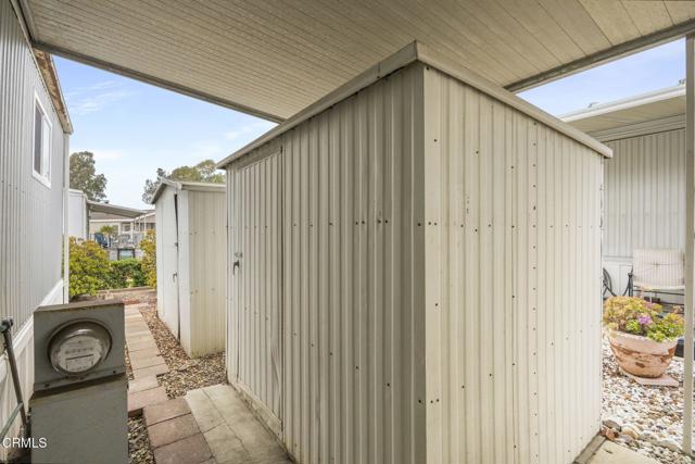 80 Copland Circle, Ventura CA: https://media.crmls.org/mediaz/c7ae5b29-c650-4fa6-a1b1-1d50a30e5798.jpg