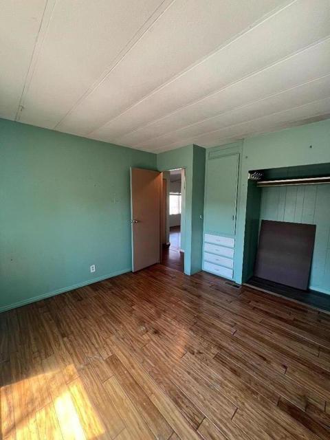 5100 HWY 99, Stockton CA: https://media.crmls.org/mediaz/c7aea58a-2e00-4c4c-a1f9-eec81efee446.jpg