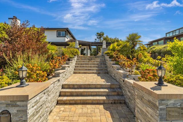 11550 Skyline Boulevard, Oakland CA: https://media.crmls.org/mediaz/c7aebd0b-d122-4279-affb-0f74c5ef7c81.jpg