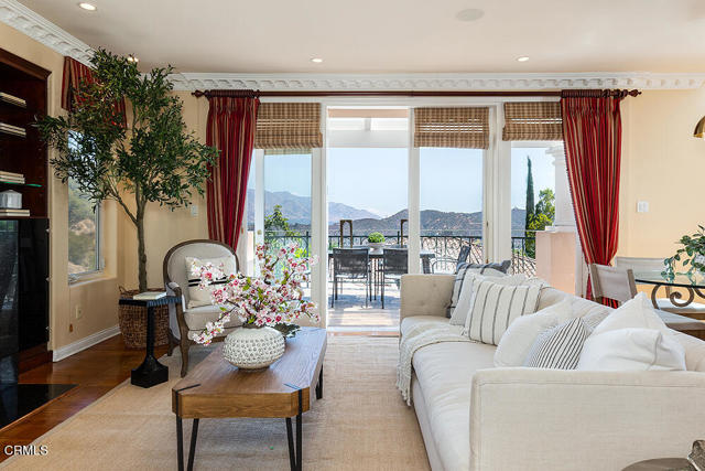 Detail Gallery Image 16 of 50 For 3422 Esperanza Ter, Glendale,  CA 91208 - 5 Beds | 5 Baths