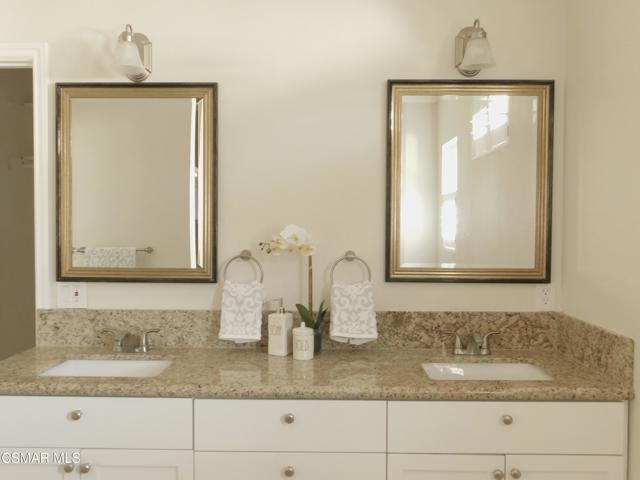 467 Sundance Street, Thousand Oaks CA: https://media.crmls.org/mediaz/c7af7d55-eaa5-4703-956b-fbfdb5c12123.jpg