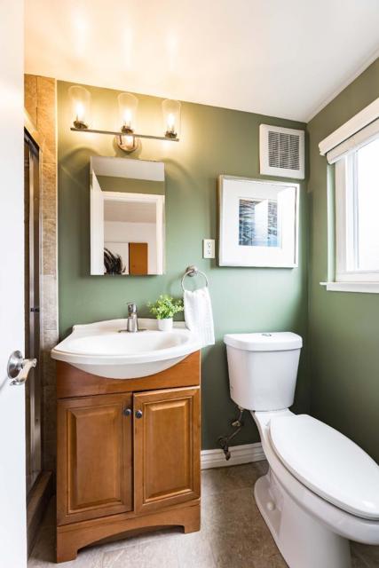 1948 Edgewood Drive, Palo Alto CA: https://media.crmls.org/mediaz/c7afdf43-93e0-4bf7-93df-e583b1ef4ad3.jpg