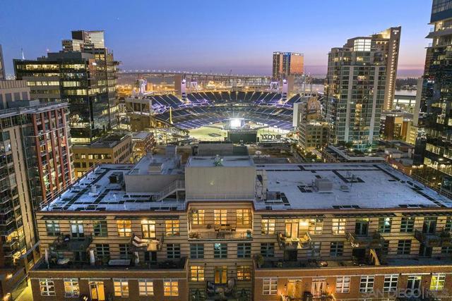 877 Island Avenue, San Diego CA: https://media.crmls.org/mediaz/c7aff702-4a03-4184-b489-a461ffcf50b7.jpg