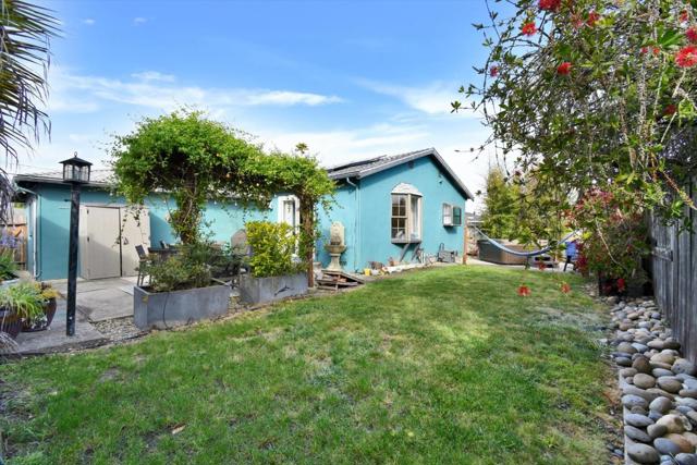 847 Arguello Boulevard, Pacifica CA: https://media.crmls.org/mediaz/c7b0f4fb-5c70-4619-8eae-09b30a8681c8.jpg