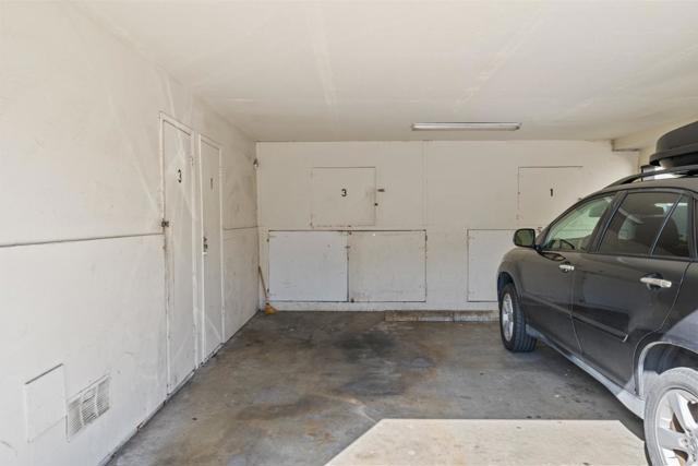 5492 Tradewinds Walkway, San Jose CA: https://media.crmls.org/mediaz/c7b13d62-b0e5-4def-b2db-c68688aa0871.jpg