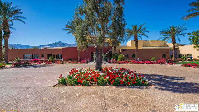 81804 Daniel Drive, La Quinta CA: https://media.crmls.org/mediaz/c7b2c209-30b1-434b-9598-2a5f92e56fbc.jpg