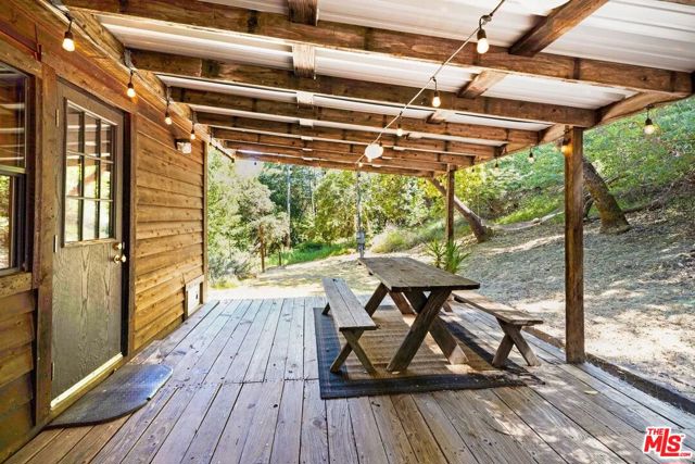 20799 Highway 128, Yorkville CA: https://media.crmls.org/mediaz/c7b2cbdf-7116-43bd-91d0-185df8112cae.jpg