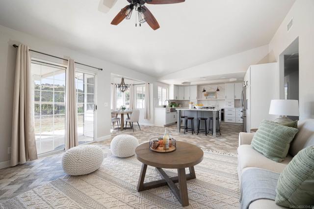 23637 Barrego Way, Ramona CA: https://media.crmls.org/mediaz/c7b30aa3-09af-47ef-85b6-8669433b2e90.jpg