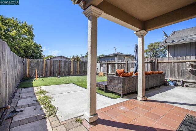 Image 25 of 29 For 312 Barrett Ave