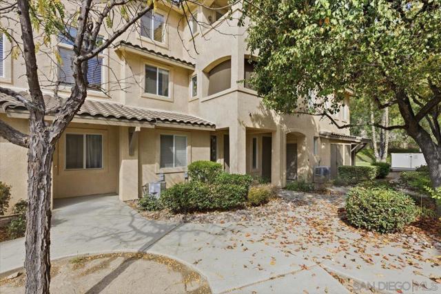 3223 Dehesa Road, El Cajon CA: https://media.crmls.org/mediaz/c7b5a4eb-d878-4659-b8e3-c3eecccd02cb.jpg