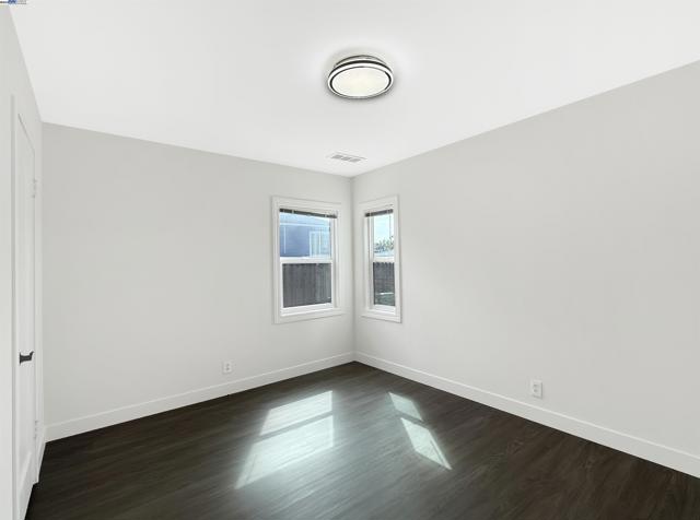 22108 Moyers St, Castro Valley CA: https://media.crmls.org/mediaz/c7b643dc-0922-4e61-a198-67545e4e9bd3.jpg