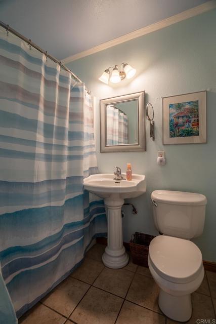Image 25 of 51 For 4969 Randlett Drive