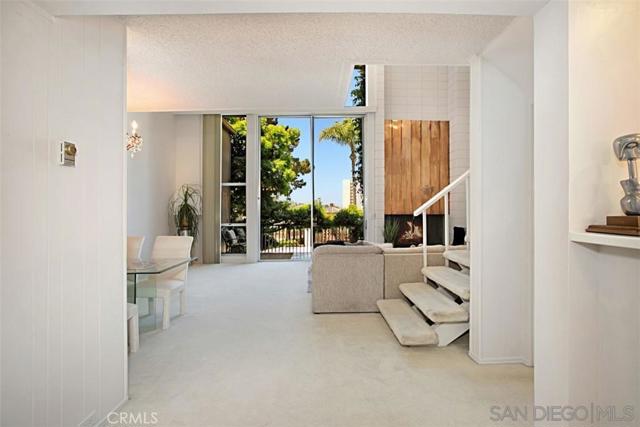 Image 2 of 18 For 2630 Torrey Pines Rd  E24