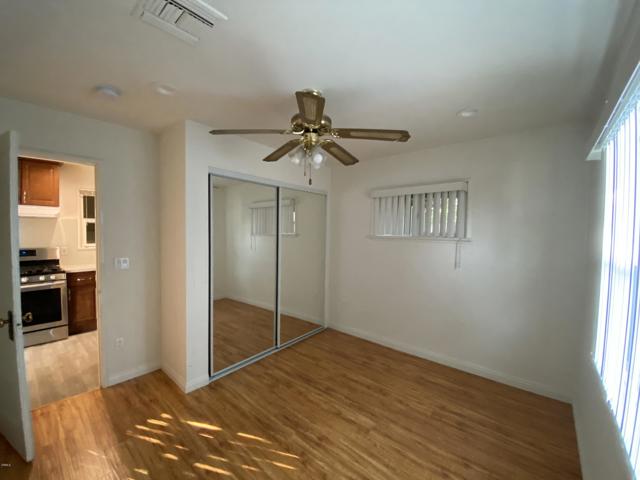 Detail Gallery Image 6 of 12 For 3256 Prospect Ave, Glendale,  CA 91214 - 2 Beds | 1 Baths