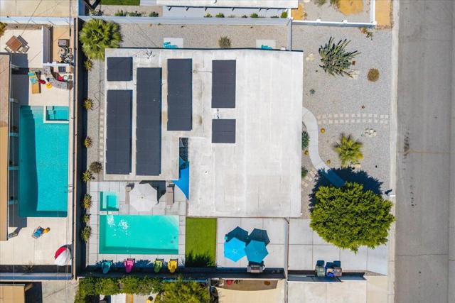 963 S Paseo Caroleta, Palm Springs CA: https://media.crmls.org/mediaz/c7b82901-f628-4345-ada4-702828c23e5a.jpg