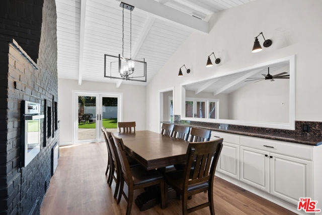 5656 Penfield Avenue, Woodland Hills CA: https://media.crmls.org/mediaz/c7b927b4-4b84-44b2-8fa0-dd2cd42516fe.jpg