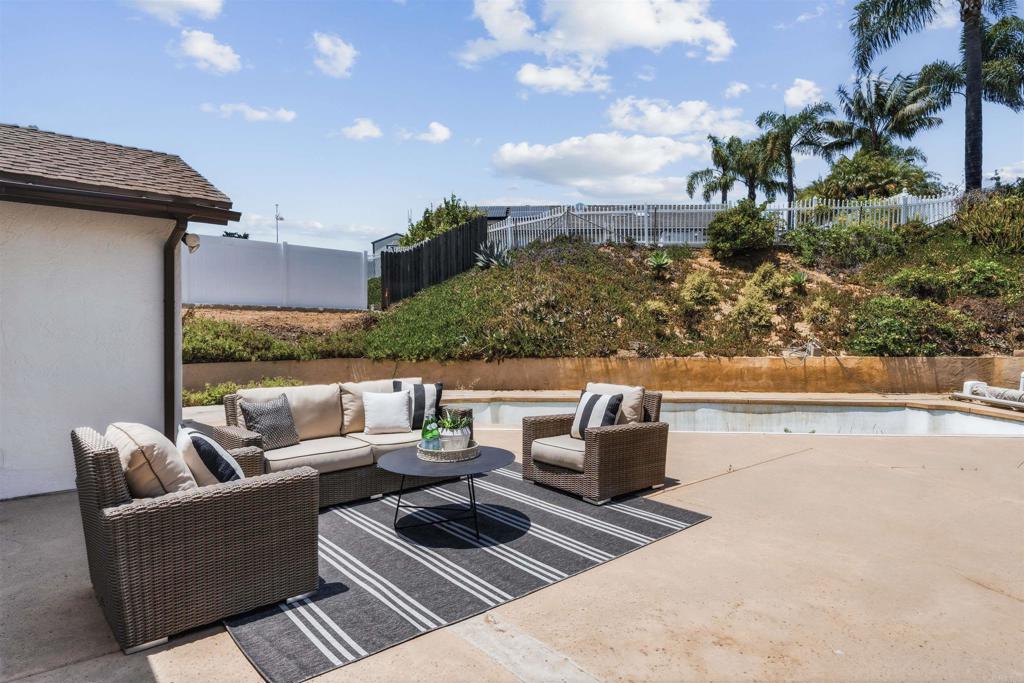 818 Crest Drive - photo 6