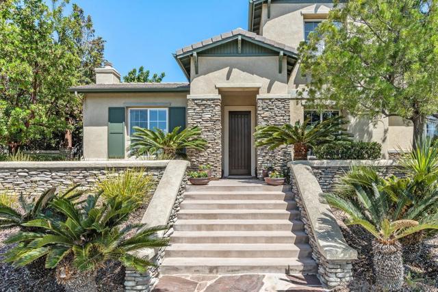 1833 Corte Galeana, Chula Vista CA: https://media.crmls.org/mediaz/c7bd37d8-1093-45aa-8bf6-883999421978.jpg
