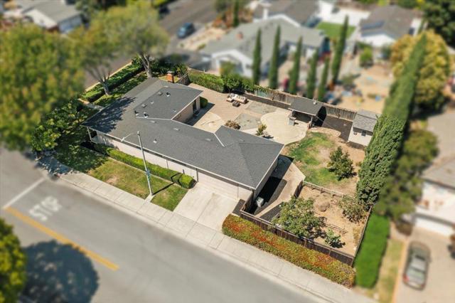 543 Crawford Drive, Sunnyvale CA: https://media.crmls.org/mediaz/c7bd4de0-9bff-4f0b-8e47-60ed5ccaa3fa.jpg