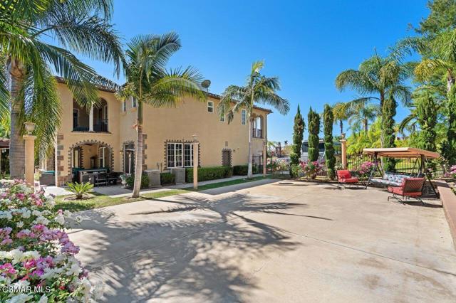 5492 Calarosa Ranch Road, Camarillo CA: https://media.crmls.org/mediaz/c7bd522e-e733-4210-8e9d-0256970d2f31.jpg