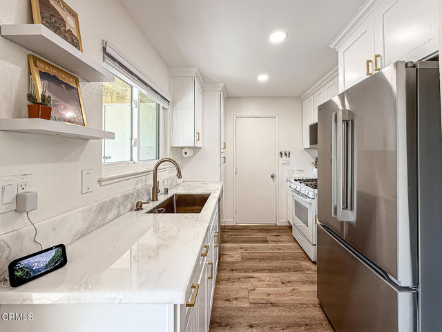 Detail Gallery Image 10 of 49 For 15076 Varsity St a,  Moorpark,  CA 93021 - 3 Beds | 2 Baths